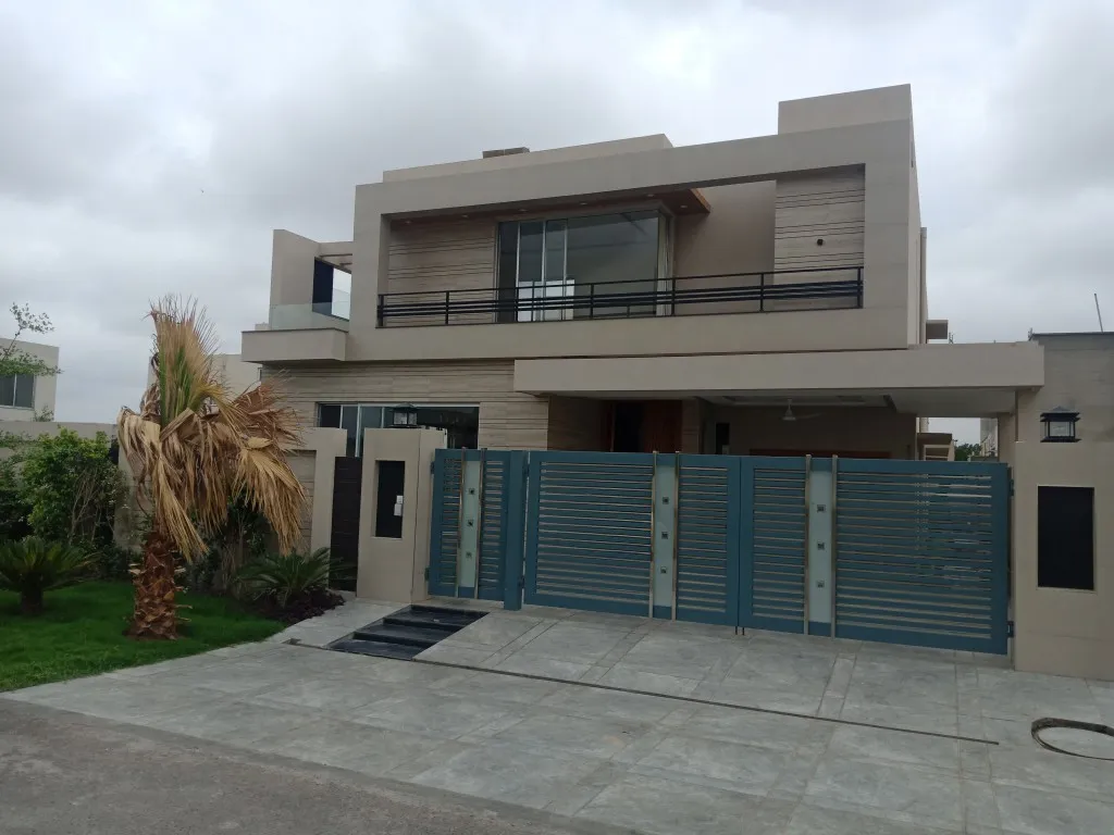 construction service in Lahore